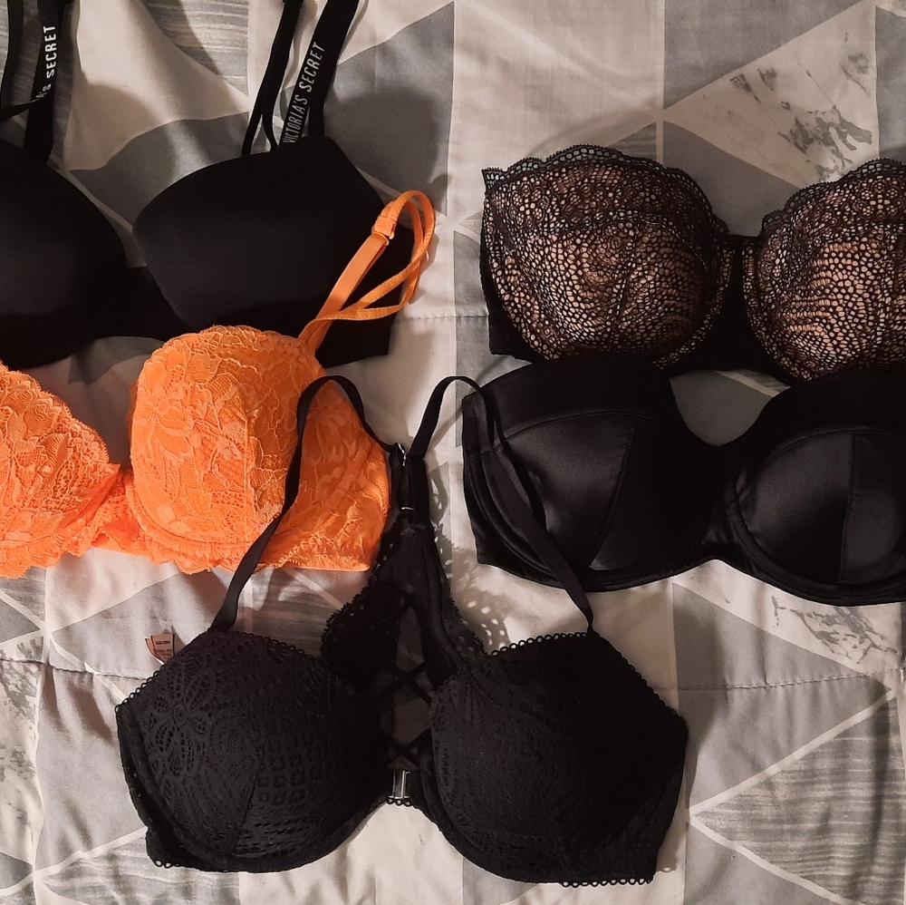 Victorias Secret and Pink brand 34D Bra Bundle